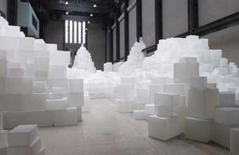 Rachel Whiteread EMBANKMENT 2